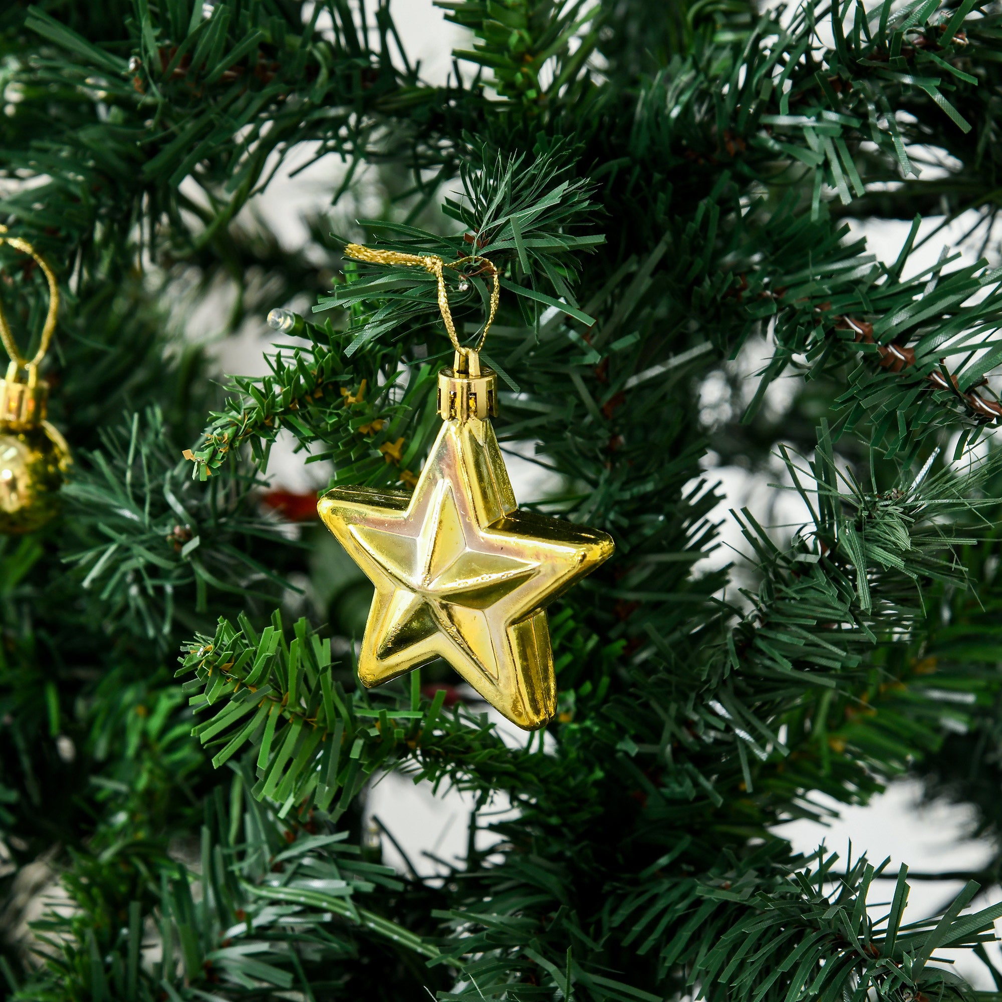 Homcom Kunstkerstboom 180 cm Kunstkerstboom met LED-verlichting, Ballen, Kerstboom met 745 Tips, Kerstdecoratie incl. metalen standaard voor binnen
