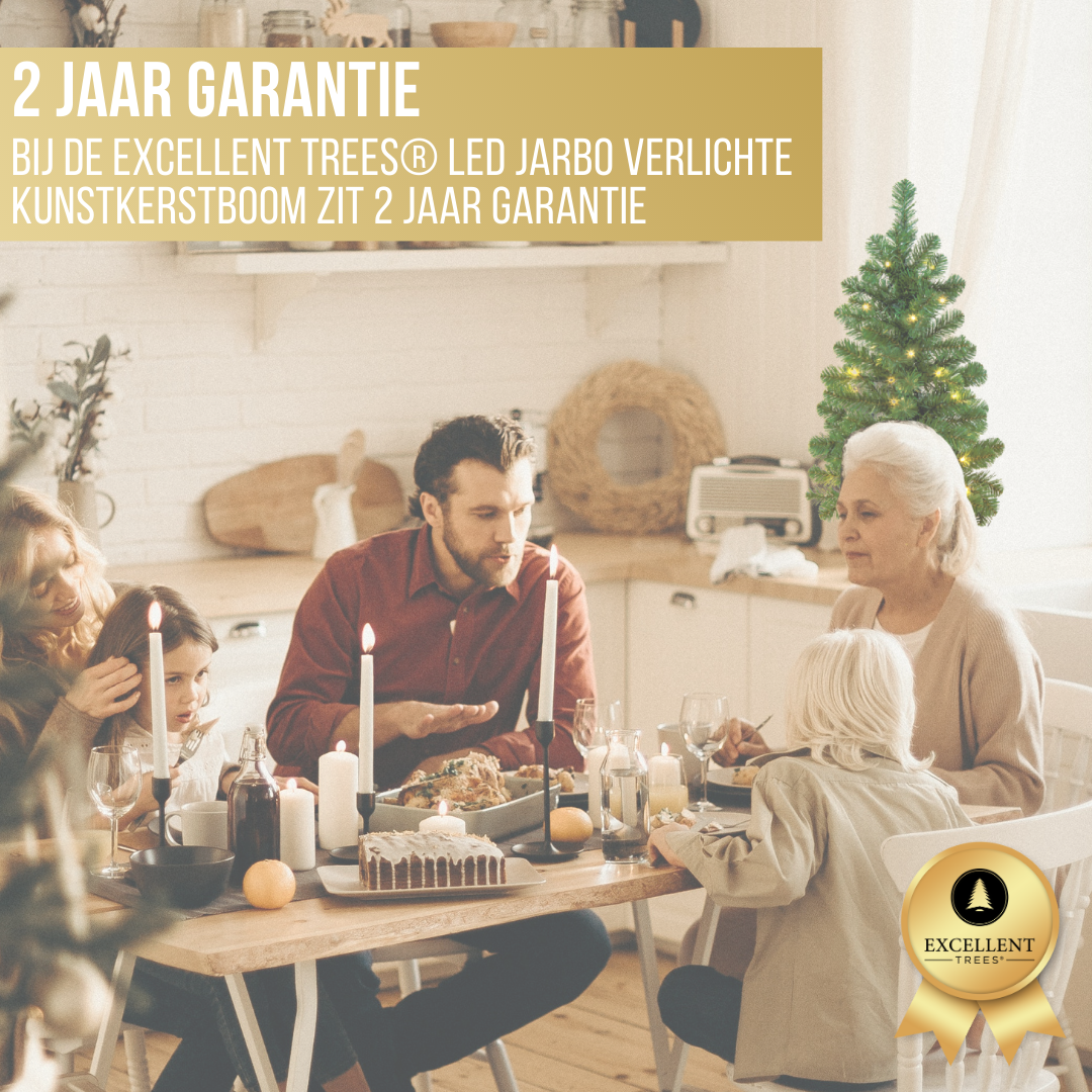 Excellent Trees® Jarbo Mini Kerstboom 60 cm met batterij verlichting - Kunstkerstboom kant en klaar met Verlichting - Hoogwaardig PVC - 35 LED Lampjes