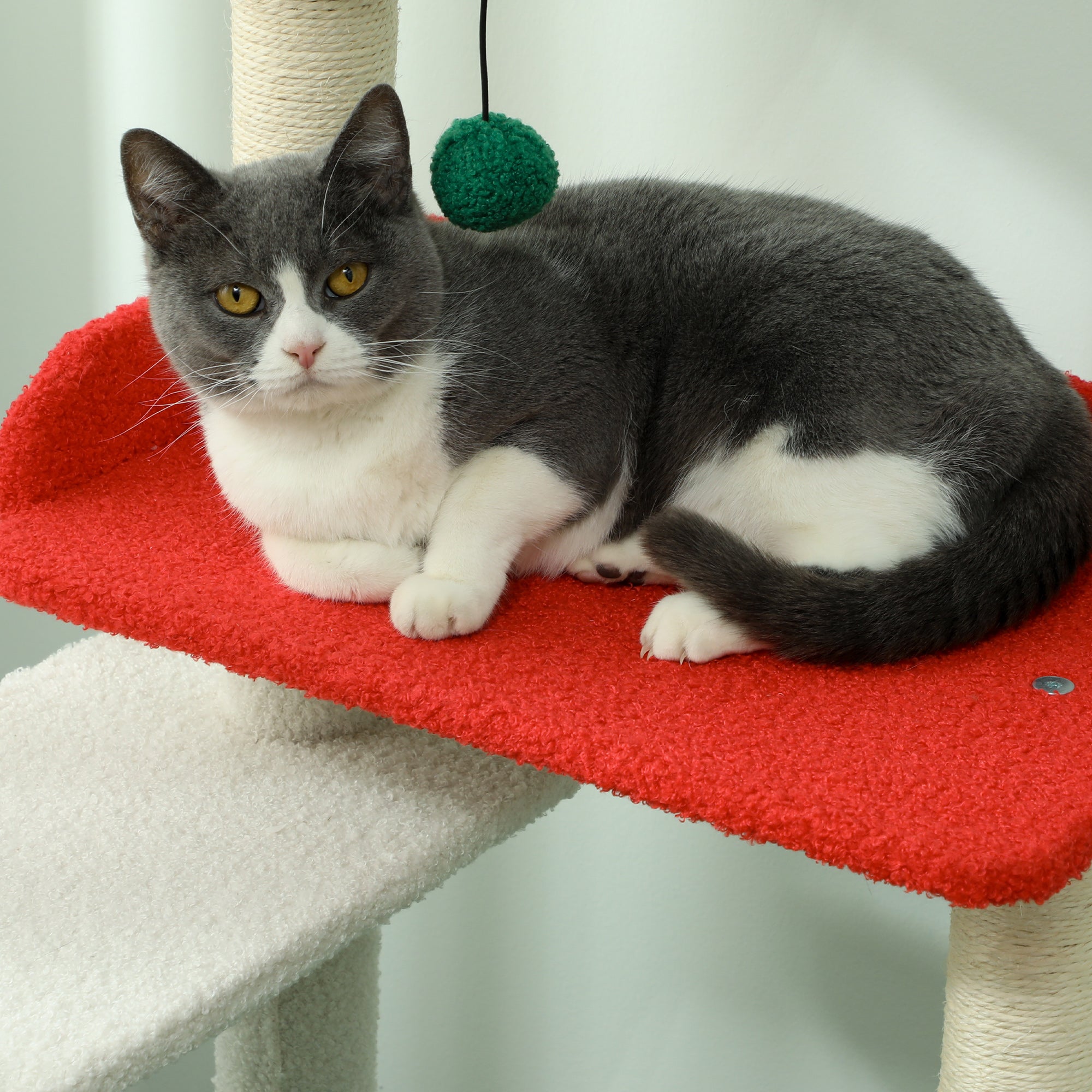 4goodz Katten Krabpaal in Kerst sfeer met kattenhuis springplatforms